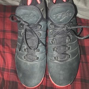 These are Jordan superbly infrareds